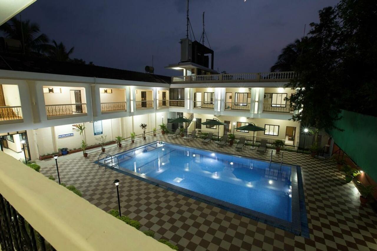 Serenity By The Sea Beach Resort Candolim Εξωτερικό φωτογραφία